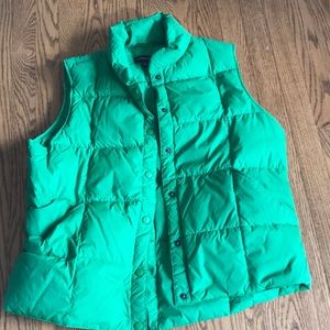 Land’s End green puffer vest size large